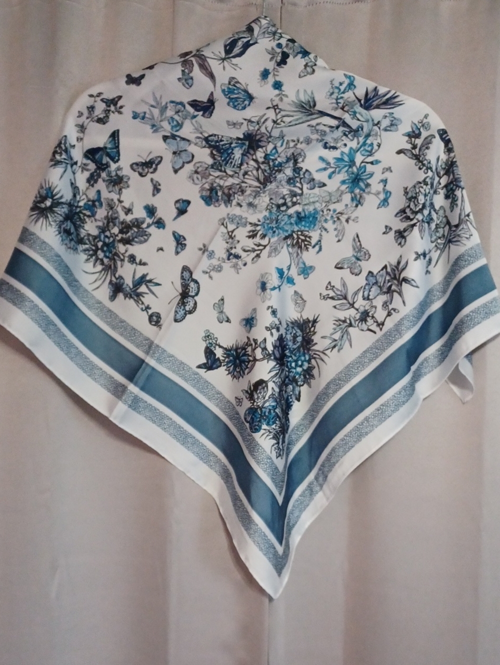 Floral and Butterfly Print Satin Square Scarf Blue White Cottagecore Boho 27×27